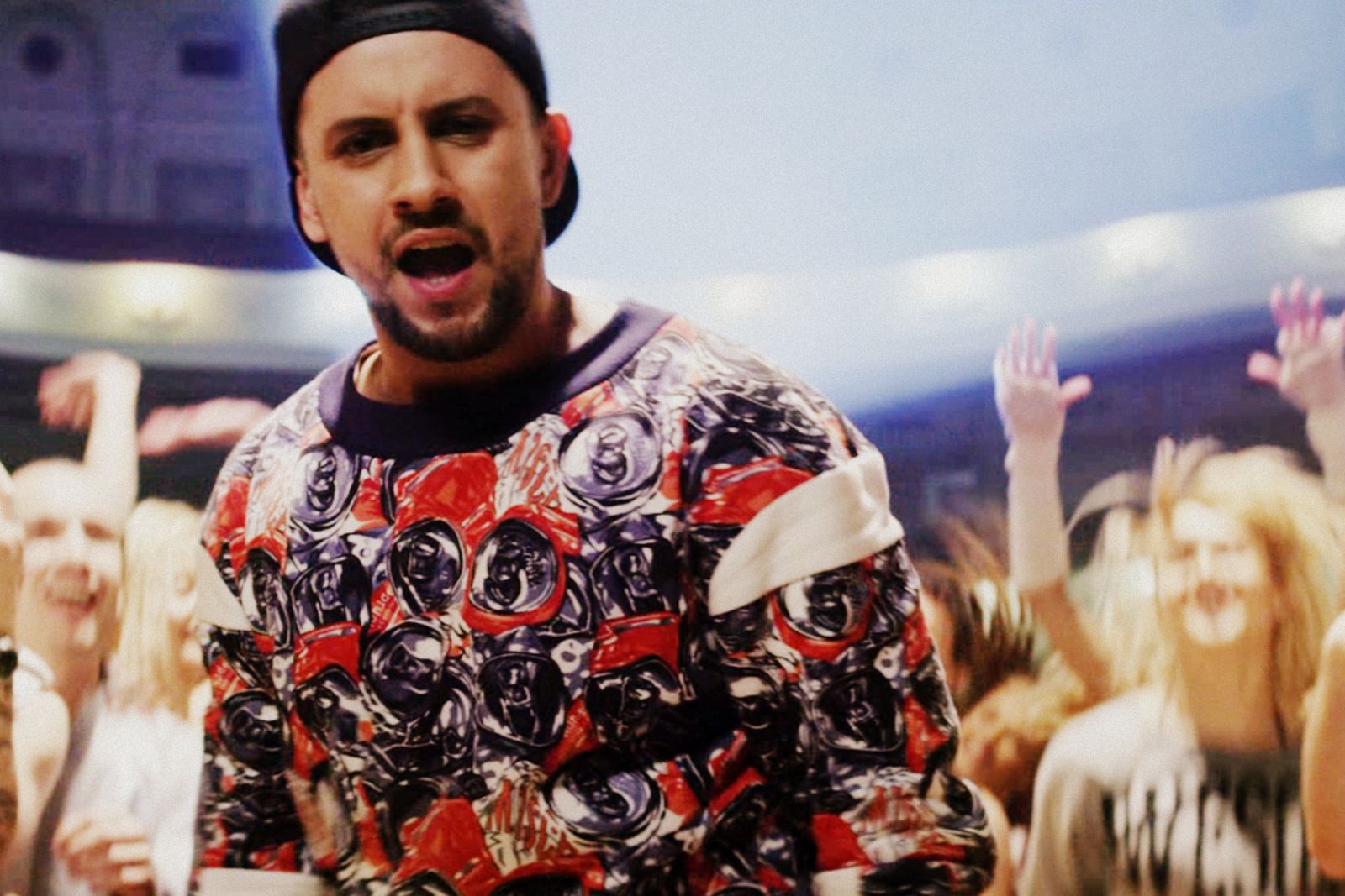 Quest Pistols и Monatik сняли видео на языке тела